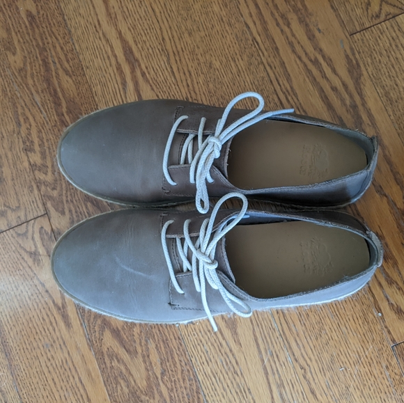 BNWOT Roots Leather Sneakers - Picture 6 of 6